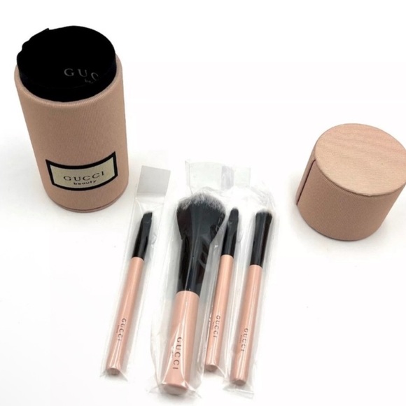 Gucci Other - Gucci Makeup Brush 4 Piece Set - NWT